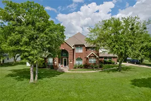 135 Kirkpatrick Rd, Ennis, TX 75119 - Photo 1