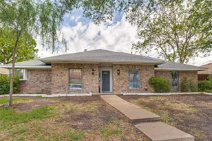 2221 Cliffside Dr, Plano, TX 75023 - Photo 2