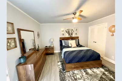 536 E Avenue J #A, Grand Prairie, TX 75050 - Photo 8