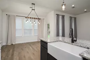 300 Bronco Dr, Pilot Point, TX 76258 - Photo 14