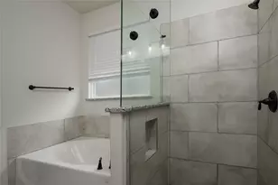 300 Bronco Dr, Pilot Point, TX 76258 - Photo 22