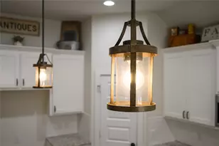 300 Bronco Dr, Pilot Point, TX 76258 - Photo 10