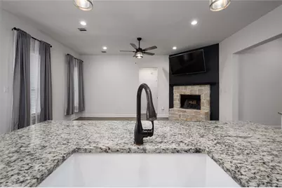 300 Bronco Drive, Pilot Point, TX 76258 - Photo 16