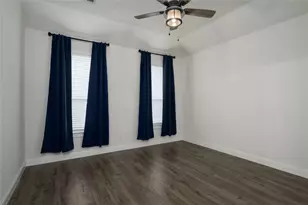 300 Bronco Dr, Pilot Point, TX 76258 - Photo 18