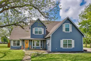 400 E Hinton St, Tioga, TX 76271 - Photo 1