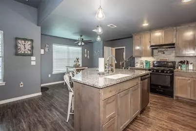 400 E Hinton Street, Tioga, TX 76271 - Photo 12