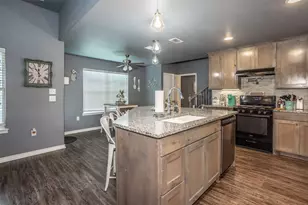 400 E Hinton St, Tioga, TX 76271 - Photo 12