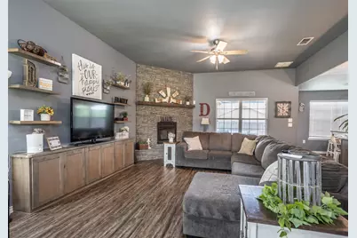 400 E Hinton Street, Tioga, TX 76271 - Photo 4