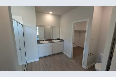 1021 Traction Trail, Cleburne, TX 76031 - Photo 8