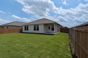 1021 Traction Trl, Cleburne, TX 76031 - Photo 14