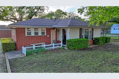 522 Montague Street, Nocona, TX 76255 - Photo 1