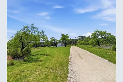 570 Pr 42103, Evant, TX 76525 - Photo 22