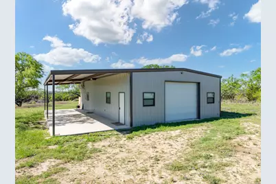 570 Pr 42103, Evant, TX 76525 - Photo 8