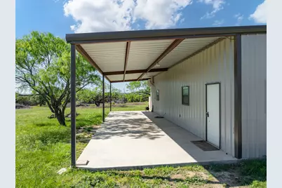 570 Pr 42103, Evant, TX 76525 - Photo 4