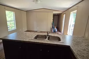 511 E Oakdale St, Keene, TX 76059 - Photo 4