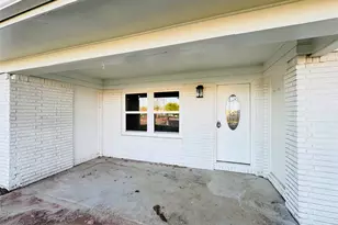 106 Hillcrest St, Mansfield, TX 76063 - Photo 4