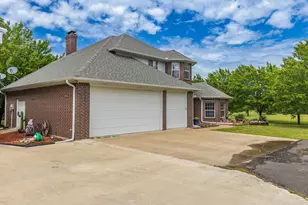 399 Co Rd 4101, Greenville, TX 75401 - Photo 4