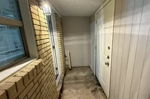 2505 Normont Cir, Fort Worth, TX 76103 - Photo 8