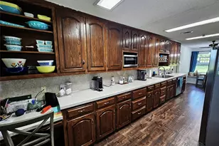 220 N Calhoun St, Groesbeck, TX 76642 - Photo 4