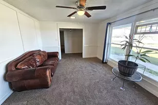 220 N Calhoun St, Groesbeck, TX 76642 - Photo 10