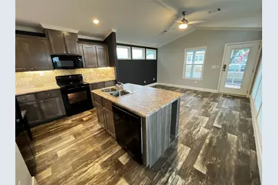 3130 E Parkerville Road #16, Lancaster, TX 75146 - Photo 2