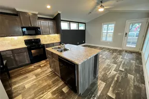 3130 E Parkerville Rd, Lancaster, TX 75146 - Photo 2