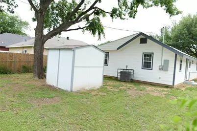1037 E Cantey Street, Fort Worth, TX 76104 - Photo 28