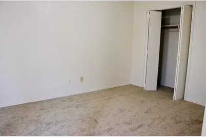 302 Shady Valley Drive, Mansfield, TX 76063 - Photo 6