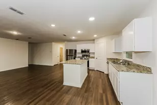 313 Bounding Main St, Gun Barrel City, TX 75156 - Photo 8