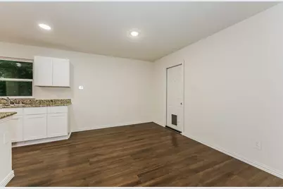 313 Bounding Main Street, Gun Barrel City, TX 75156 - Photo 6