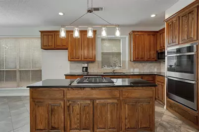 6716 Bluffview Drive, Fort Worth, TX 76132 - Photo 12