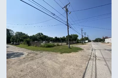 300 N Jackson Street, Waxahachie, TX 75165 - Photo 1