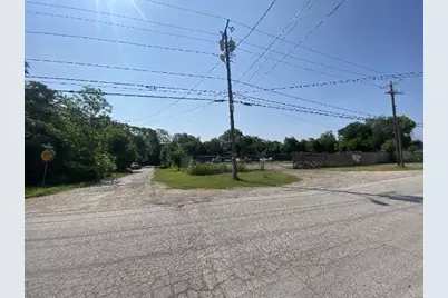 300 N Jackson Street, Waxahachie, TX 75165 - Photo 2