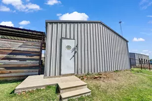 4519 Co Rd 2690, Alvord, TX 76225 - Photo 40