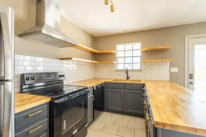 1804 SW Barnard Street, Glen Rose, TX 76043 - Photo 10