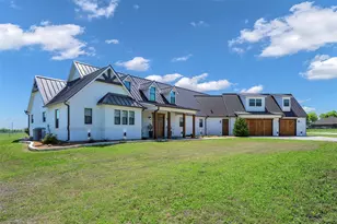 12345 Flow Rd, Krum, TX 76249 - Photo 4