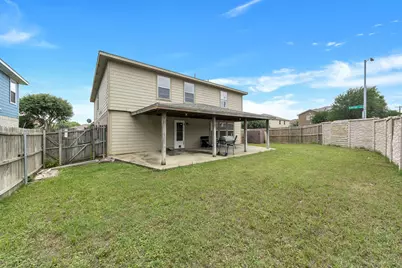 6021 Lucas Court, Fort Worth, TX 76119 - Photo 36