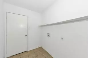 6021 Lucas Ct, Fort Worth, TX 76119 - Photo 6