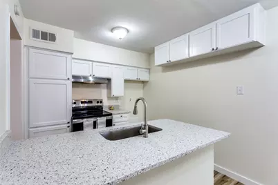 5844 Sandhurst Lane #D, Dallas, TX 75206 - Photo 14