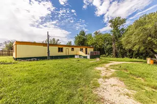 190 Creek Dr, Whitney, TX 76692 - Photo 1