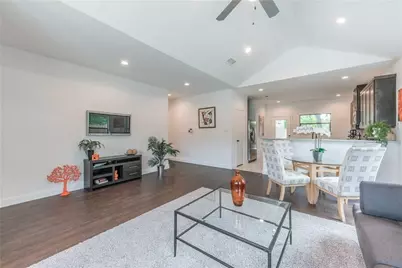 10166 Budtime Lane, Dallas, TX 75217 - Photo 12