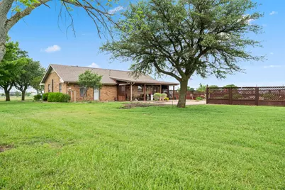 2752 S Branch Road, Krum, TX 76249 - Photo 24