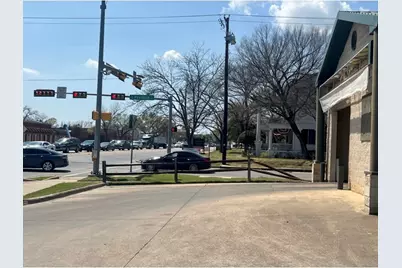 410 W Ennis, Ennis, TX 75119 - Photo 4