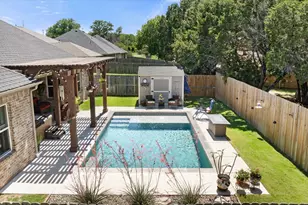 2610 Austin Dr, Granbury, TX 76048 - Photo 38