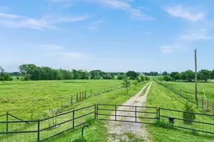 5235 Fm 1752 S, Whitewright, TX 75491 - Photo 34