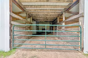 1105 County Rd 1420, Bogata, TX 75417 - Photo 24