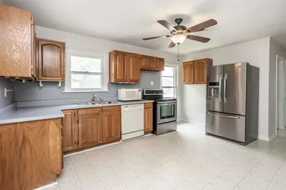 1102 Fair Avenue, Gainesville, TX 76240 - Photo 4