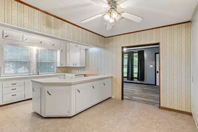 302 W Grogan Street, Hamilton, TX 76531 - Photo 12