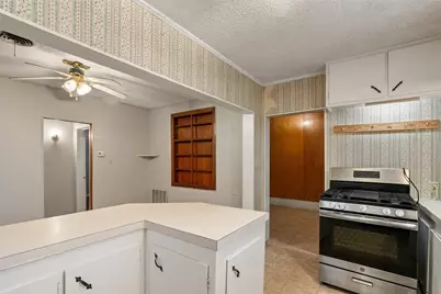 302 W Grogan Street, Hamilton, TX 76531 - Photo 16