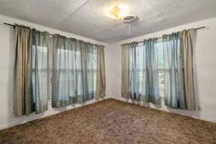 302 W Grogan St, Hamilton, TX 76531 - Photo 32